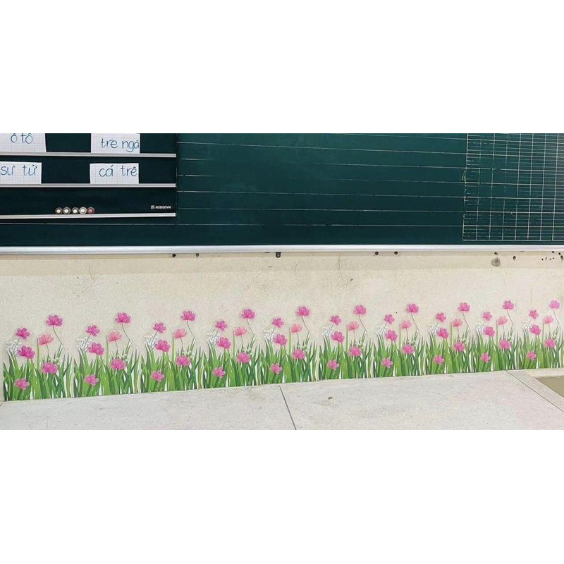 Hoa trang trí chân bảng