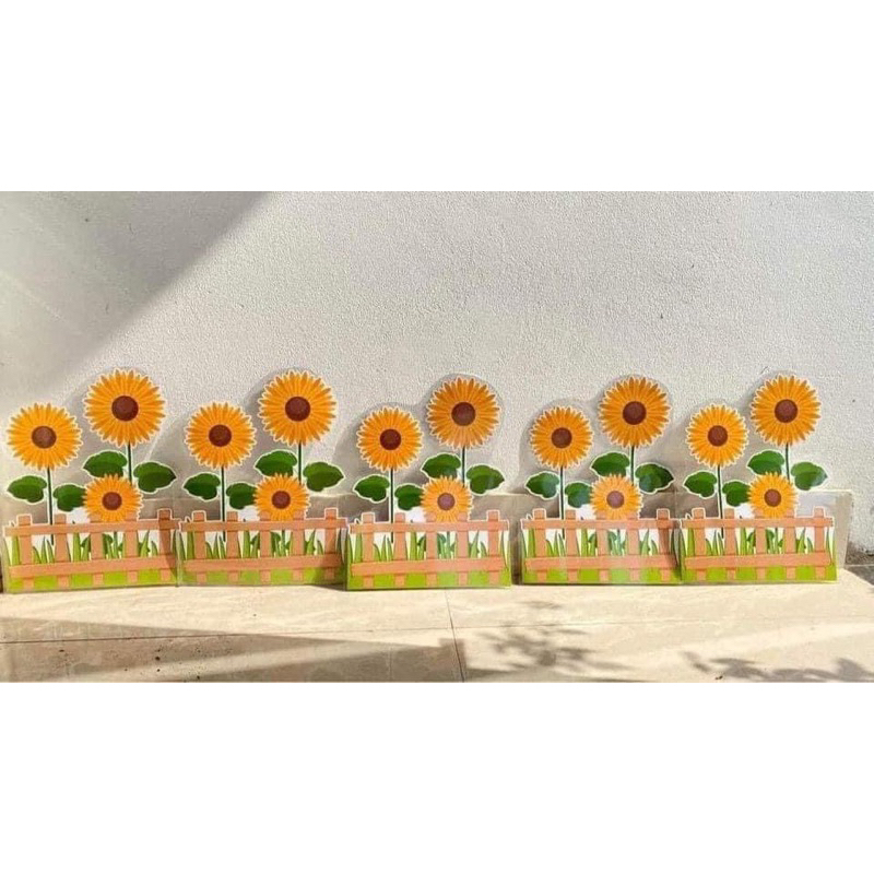 Hoa trang trí chân bảng