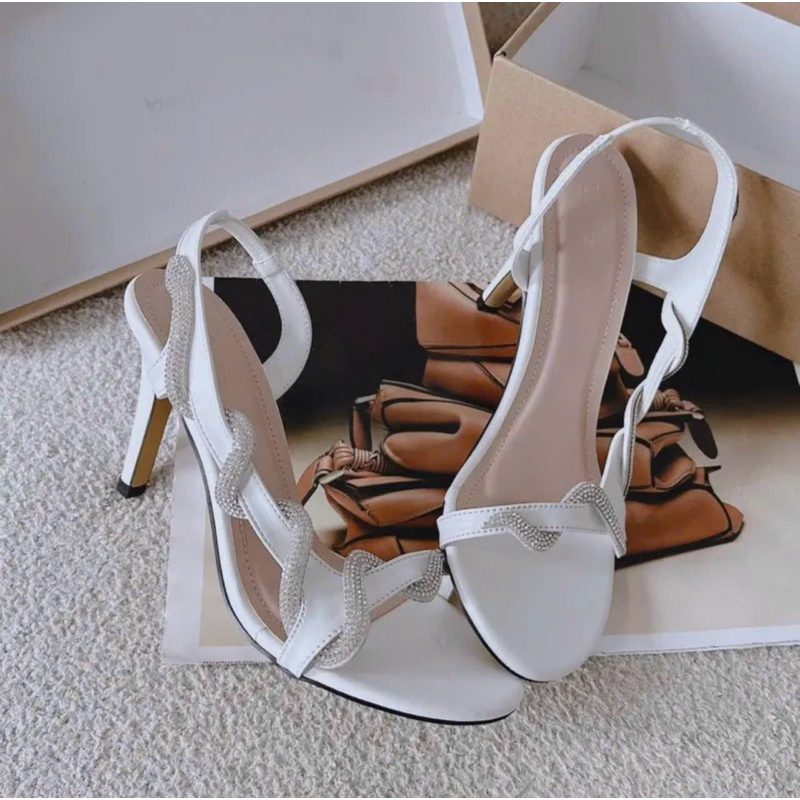 GIÀY SSANDAL GÓT ĐÁ LẮC RẮN 😍