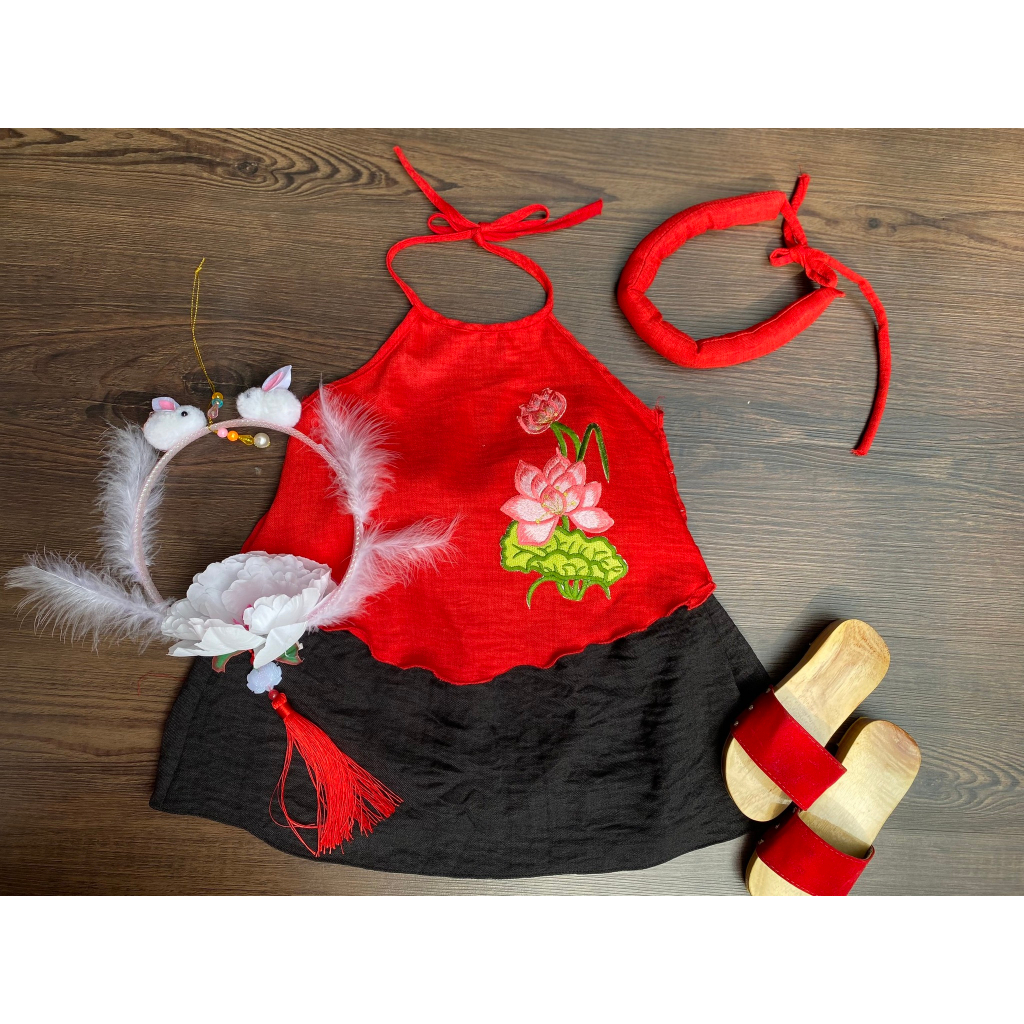 Set áo yếm hoa sen + chân váy, yếm Tết 2024 vải đũi vân mây cho bé gái 8-26kg- Ngọc Kids