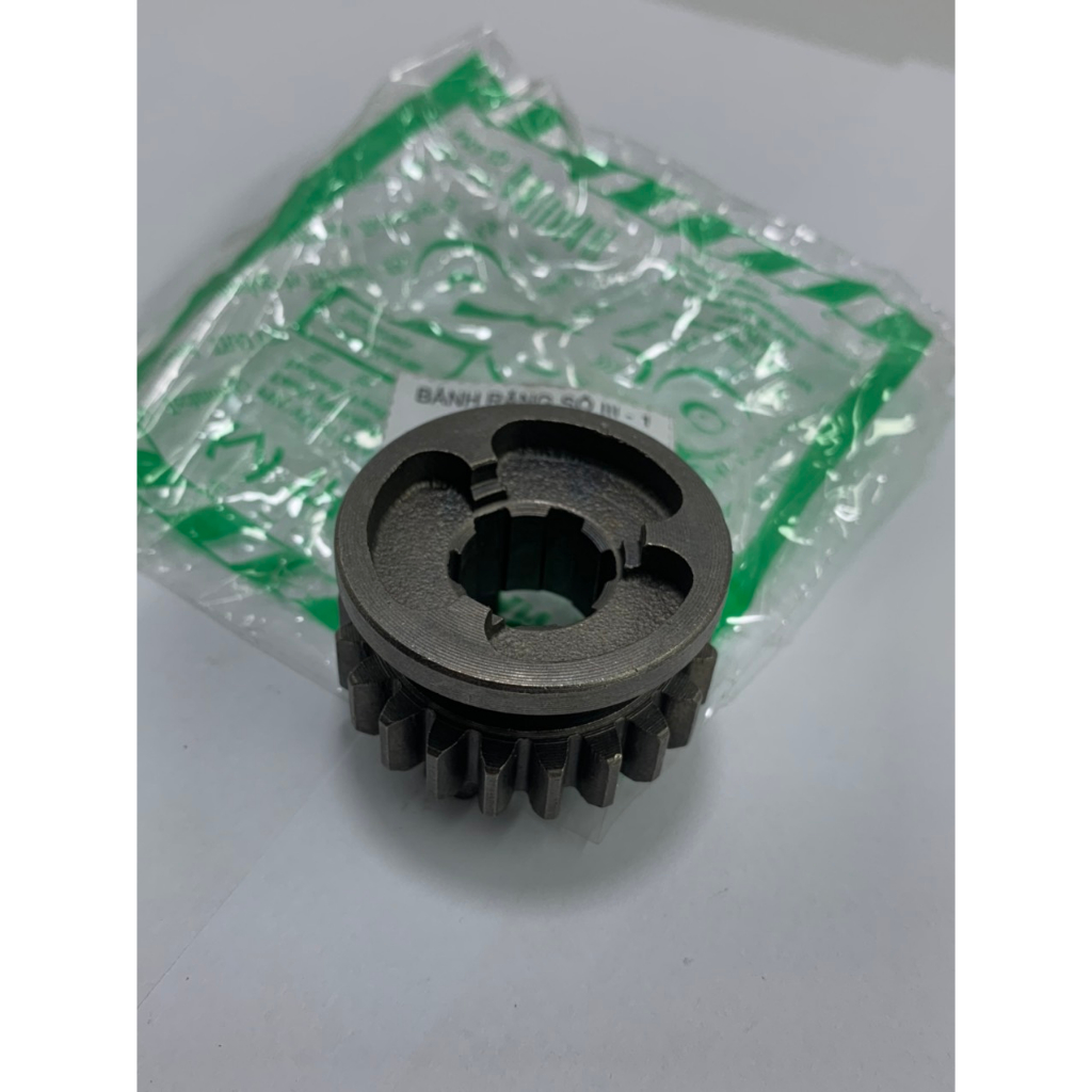 Bánh răng số  3  vào sơ cấp có 24 răng