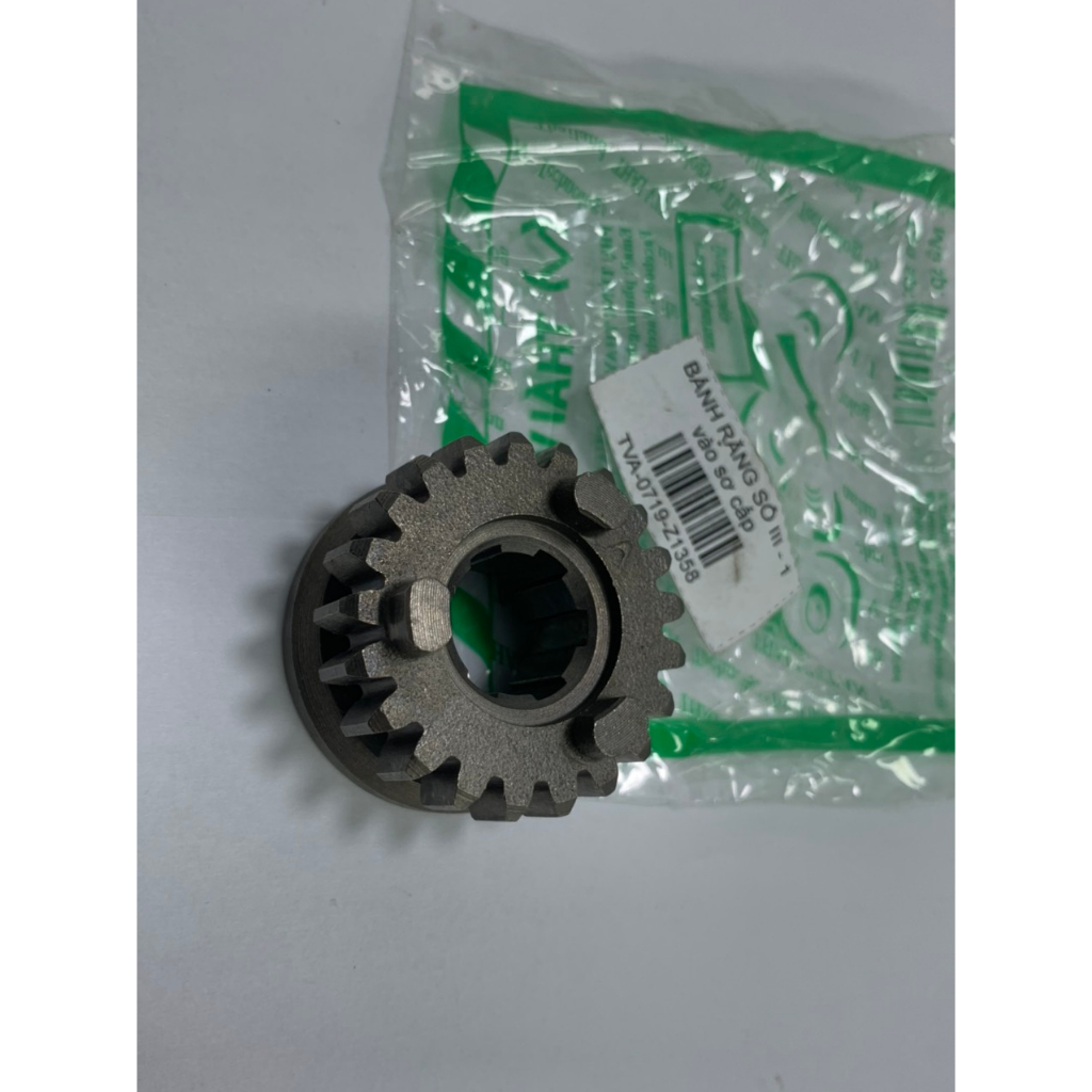 Bánh răng số  3  vào sơ cấp có 24 răng