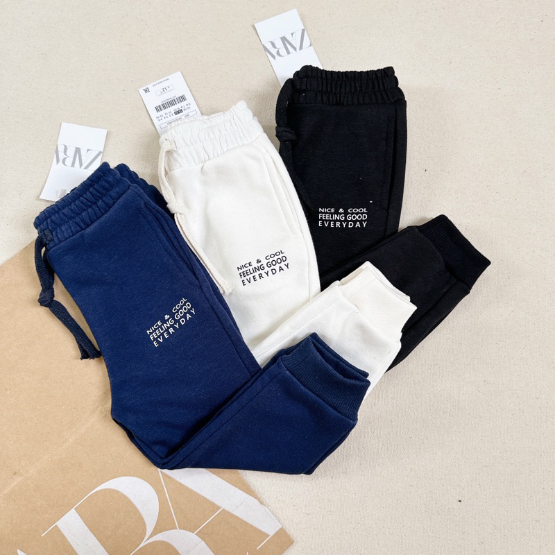 Set 3 quần dài mix màu cạp chun bo gấu thu đông bé trai bé gái  đang chuẩn basic có giãn xịn sò màu đen, xanh, trắng