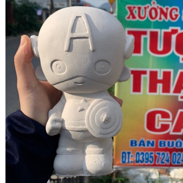 TƯỢNG THẠCH CAO TÔ MÀU SIÊU NHÂN KÈM MÀU CỌ CHO CÁC BÉ