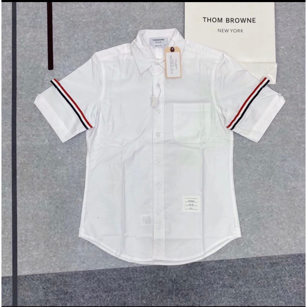 Áo Sơ Mi Thom Browne Trắng Ngắn Tay Vải Cotton Lụa Cao Cấp Mẫu Hot 2023