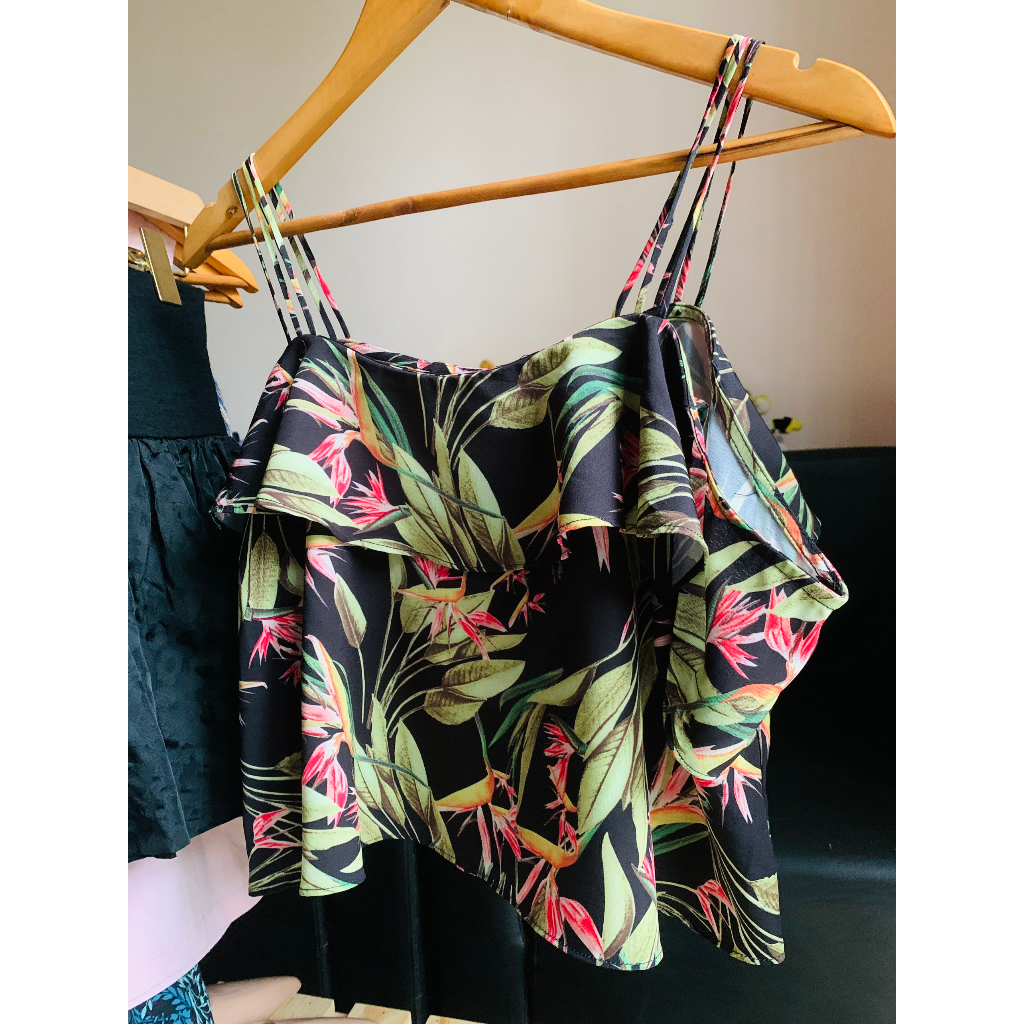 Áo croptop voan hoa OSMOSE