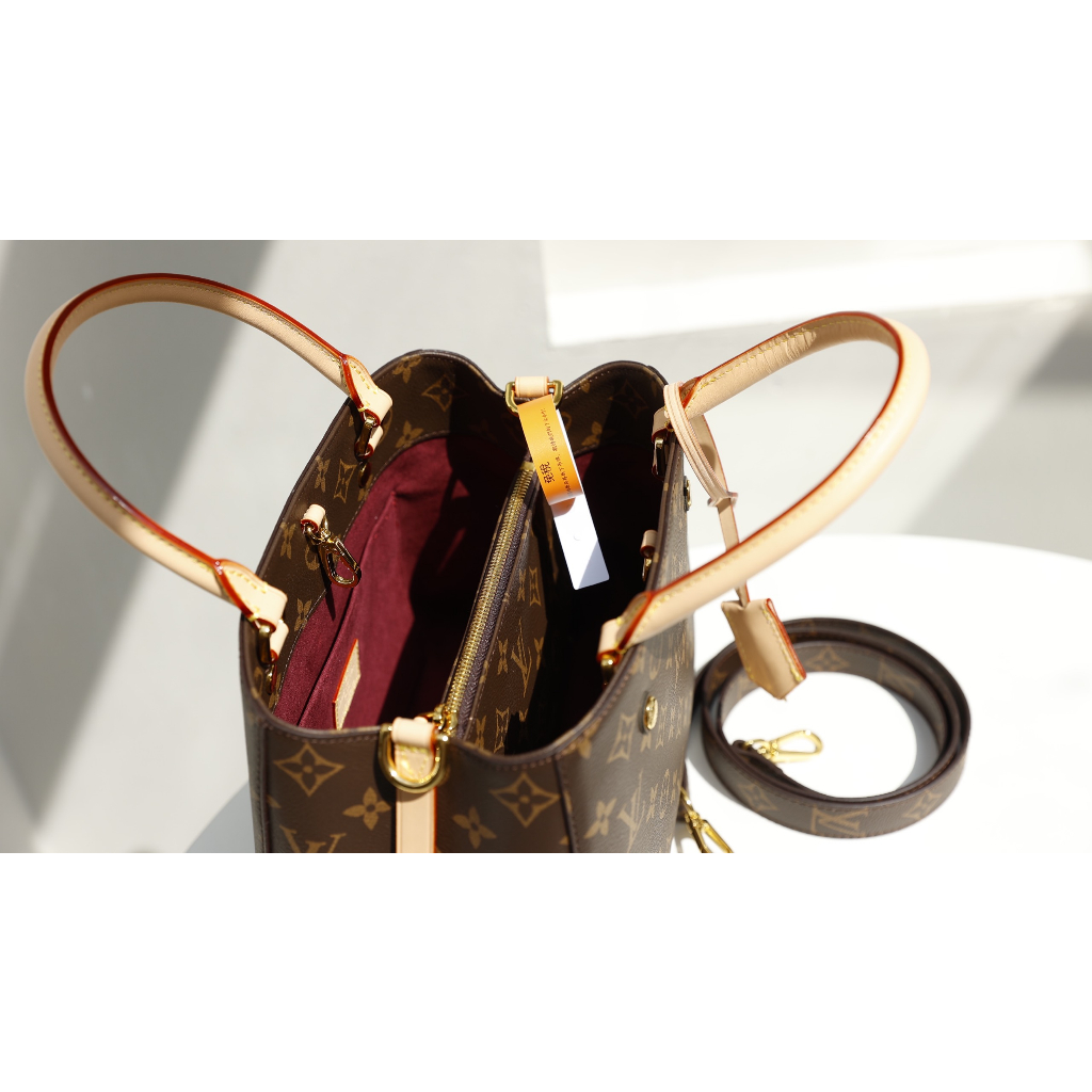 TÚI LV MONTAIGE QUAI NGẢ MÀU SZ32