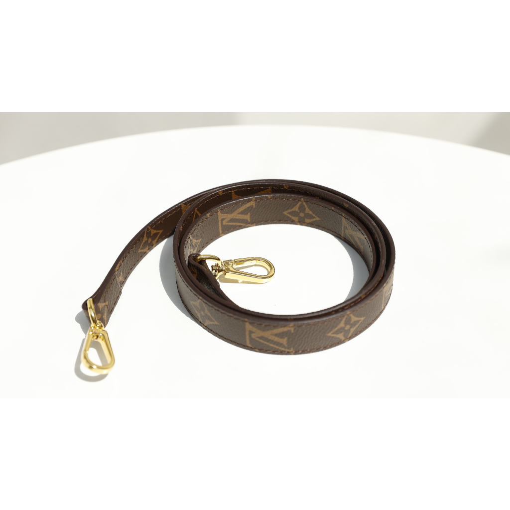 TÚI LV MONTAIGE QUAI NGẢ MÀU SZ32