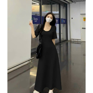 Đầm váy freesize đen cổ tròn basic form dài