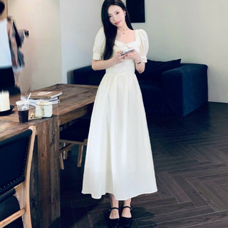 Đầm váy freesize trắng nẹp cổ form dài