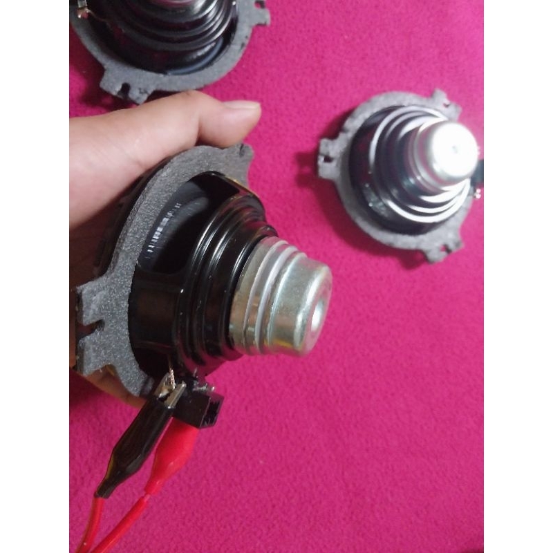 1 cặp = 2 cái loa hãng alpine 10cm từ neoHàng này anh em mua về đóng box hoặc dựng cây hát karaoke thì quá ok ạGiá 270k