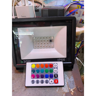 Đèn par Led 30w  RGB(hai chế độ:chớp nhanh và chuyển từ từ)
