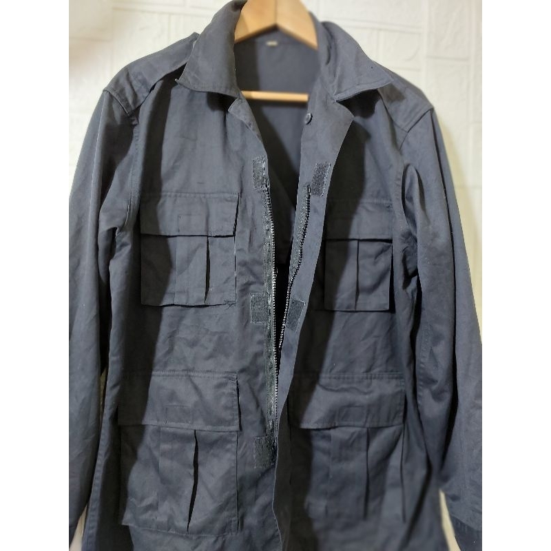 Áo khoác nam 14 size L.