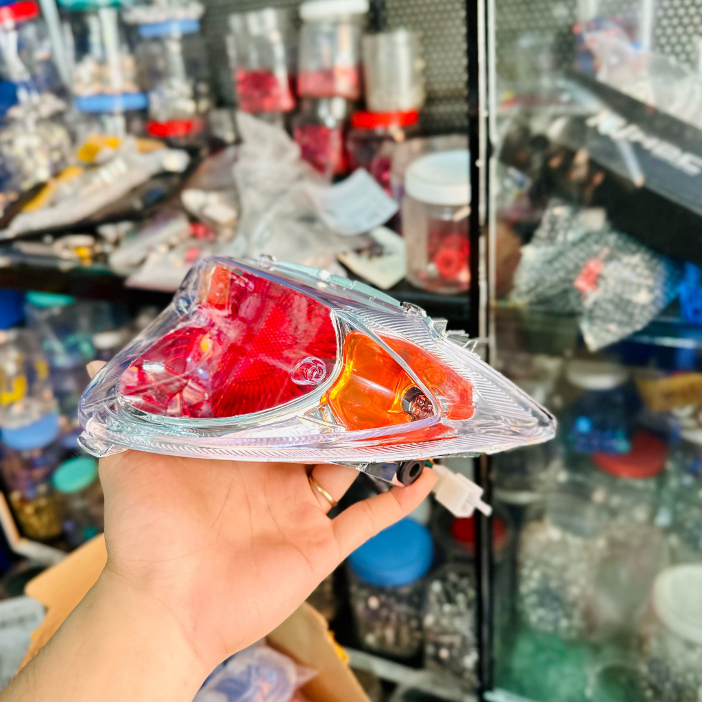 Meca đèn lái sau Spark Exciter 135 4S Sirius