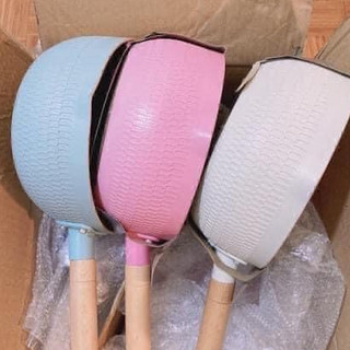Chảo chống dính bếp từ sâu lòng vân đá 18,26,28CM dùng cho mọi loại bếp đáy từ cao cấp đủ mầu