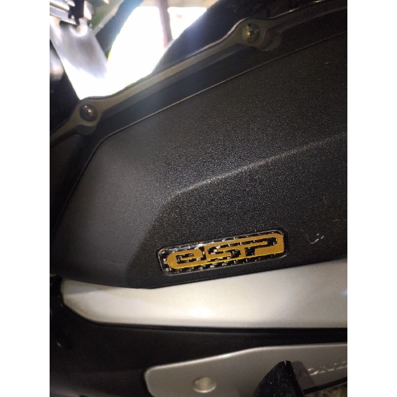 TEM NỔI ESP VÀNG DÁN PÔ E Đúc Sợi CarbonFiber Cao Cấp