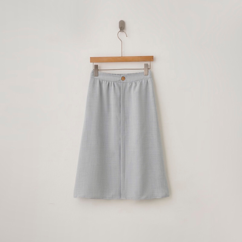 Tủ Nhà Mây Chân váy BackYard Midi Skirt 2023