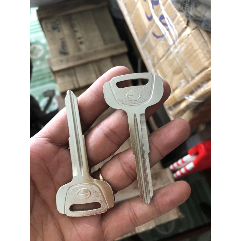 Phôi chìa khoá xe hino chuẩn zin cao cấp hàng nhập khẩu