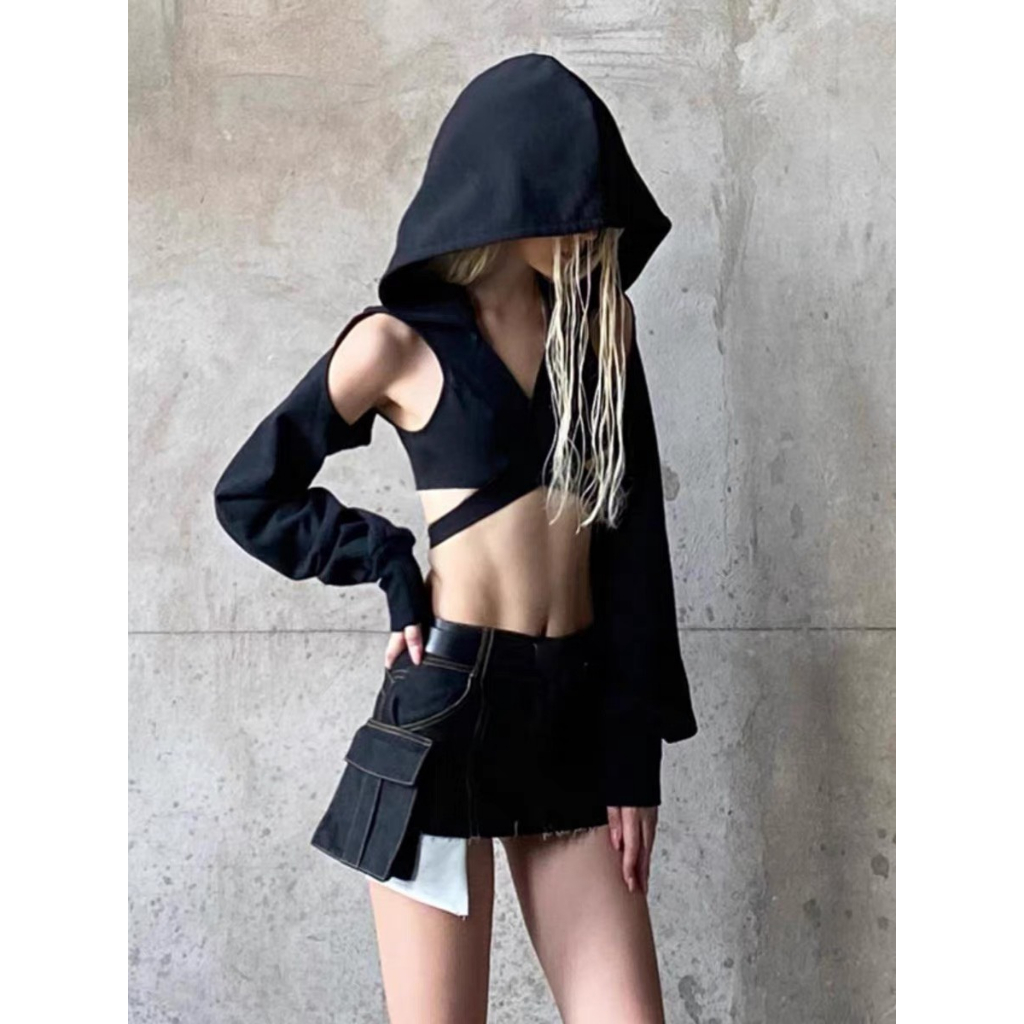 Áo có mũ đan chéo ngực