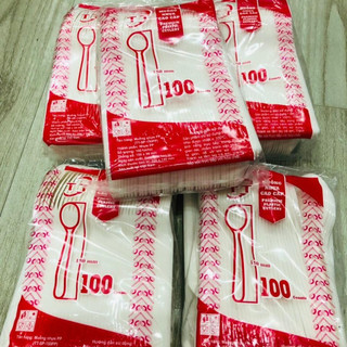 Thìa nhựa cứng dùng một lần