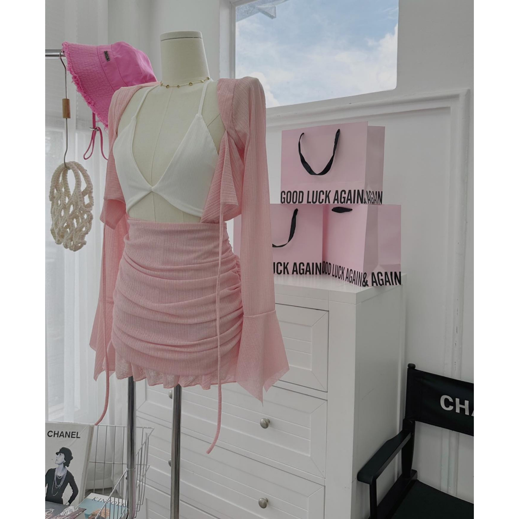 SET 3 món Áo bra trắng kèm Khoác và chân váy nhún bèo hồng đi biển/du lịch NÀNG CLOSET