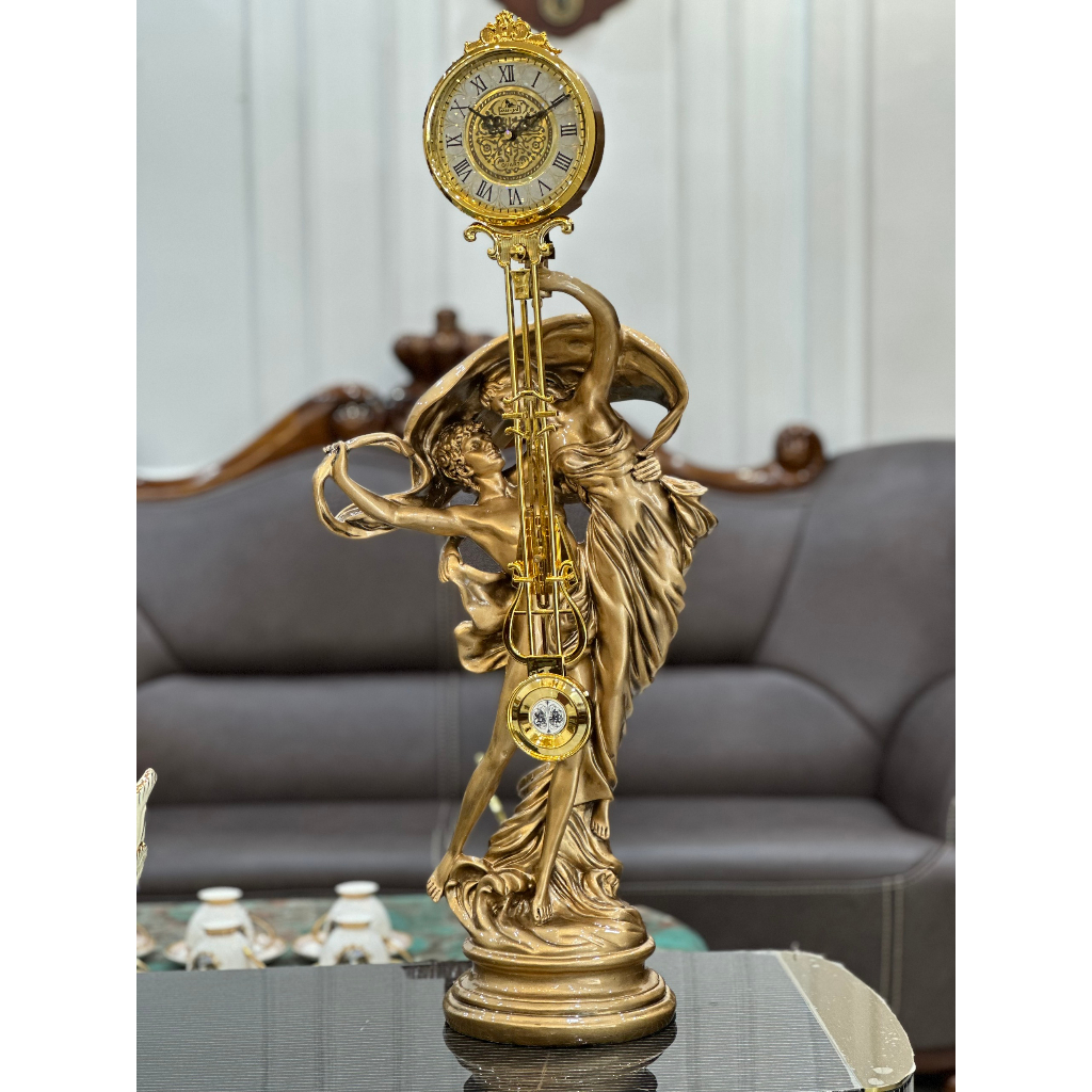 Đồng hồ để bàn DH68-B tượng nam nữ vàng