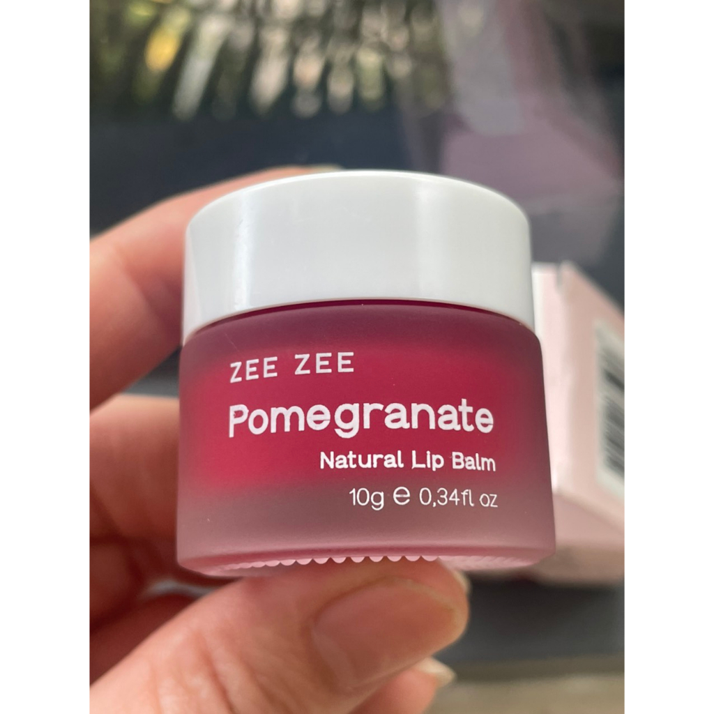 Dưỡng Môi Lựu Đỏ Zee Zee 10g Giúp Khử Thâm Và Căng Mọng