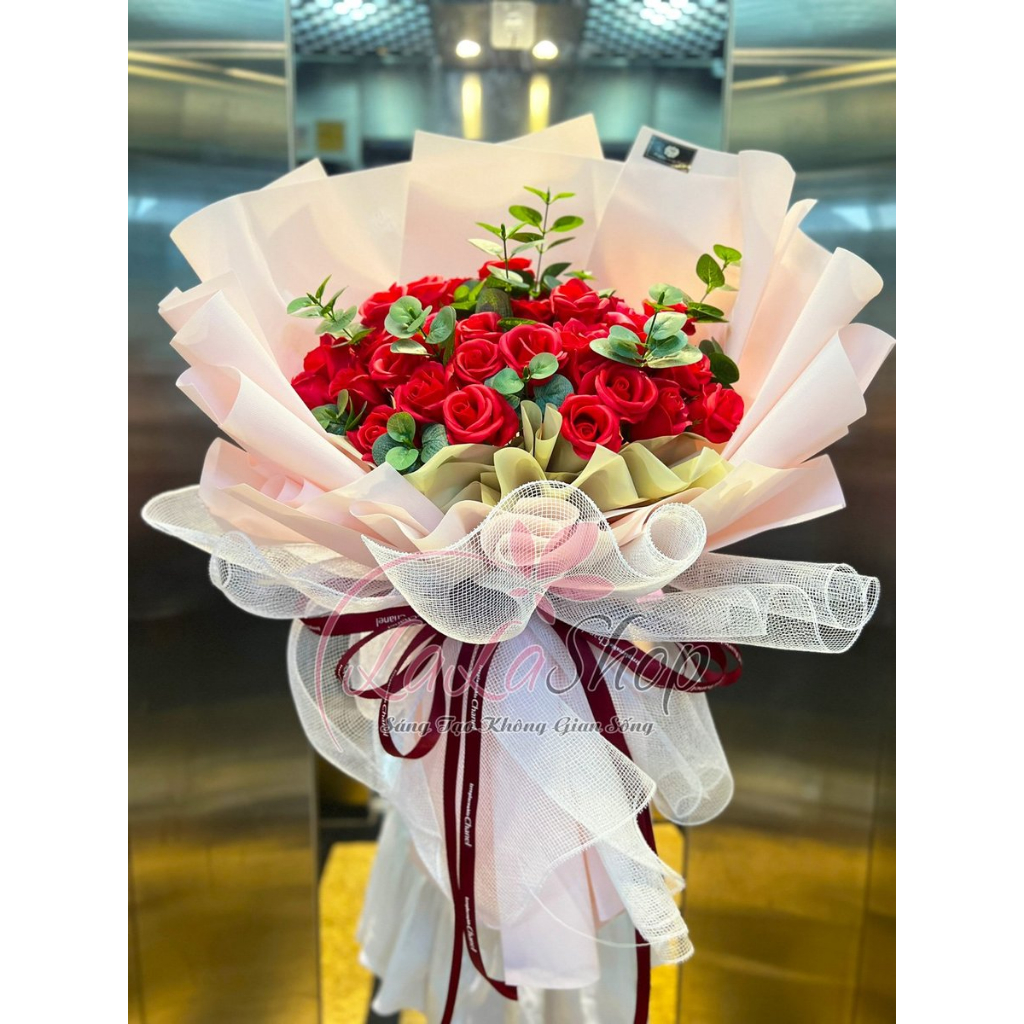 Bó hoa hồng sáp thơm làm quà tặng cho người yêu và bạn bè với hương thơm dịu nhẹ - Hoa 8/3, 20/10, 20/11