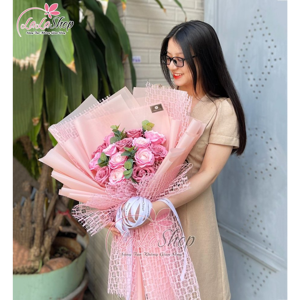 Bó hoa hồng sáp thơm làm quà tặng cho người yêu và bạn bè với hương thơm dịu nhẹ - Hoa 8/3, 20/10, 20/11