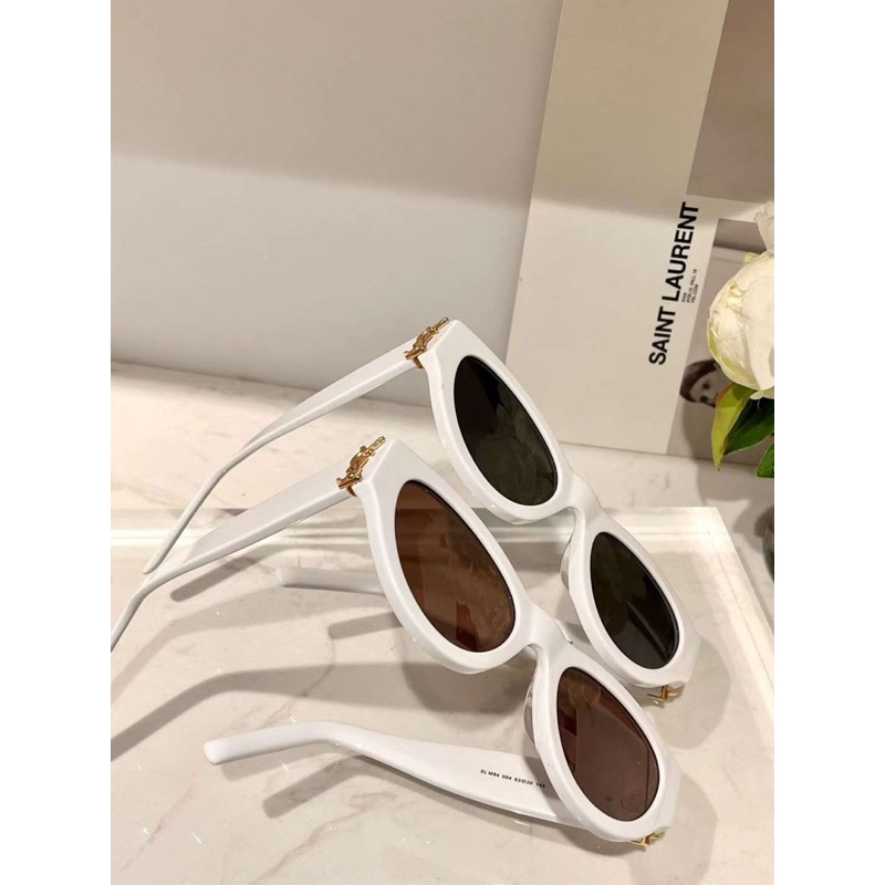 Kính Y.S.L mắt mèo trắng đen