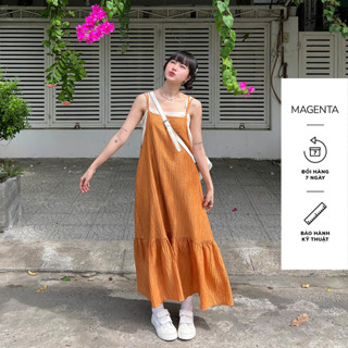  Đầm yếm hai dây Magenta Kimi  tà váy đuôi cá thoáng mát chất liệu tơ dập 