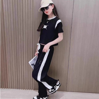 Bộ quần áo croptop xịn sò dành cho bé gái 25-50KG