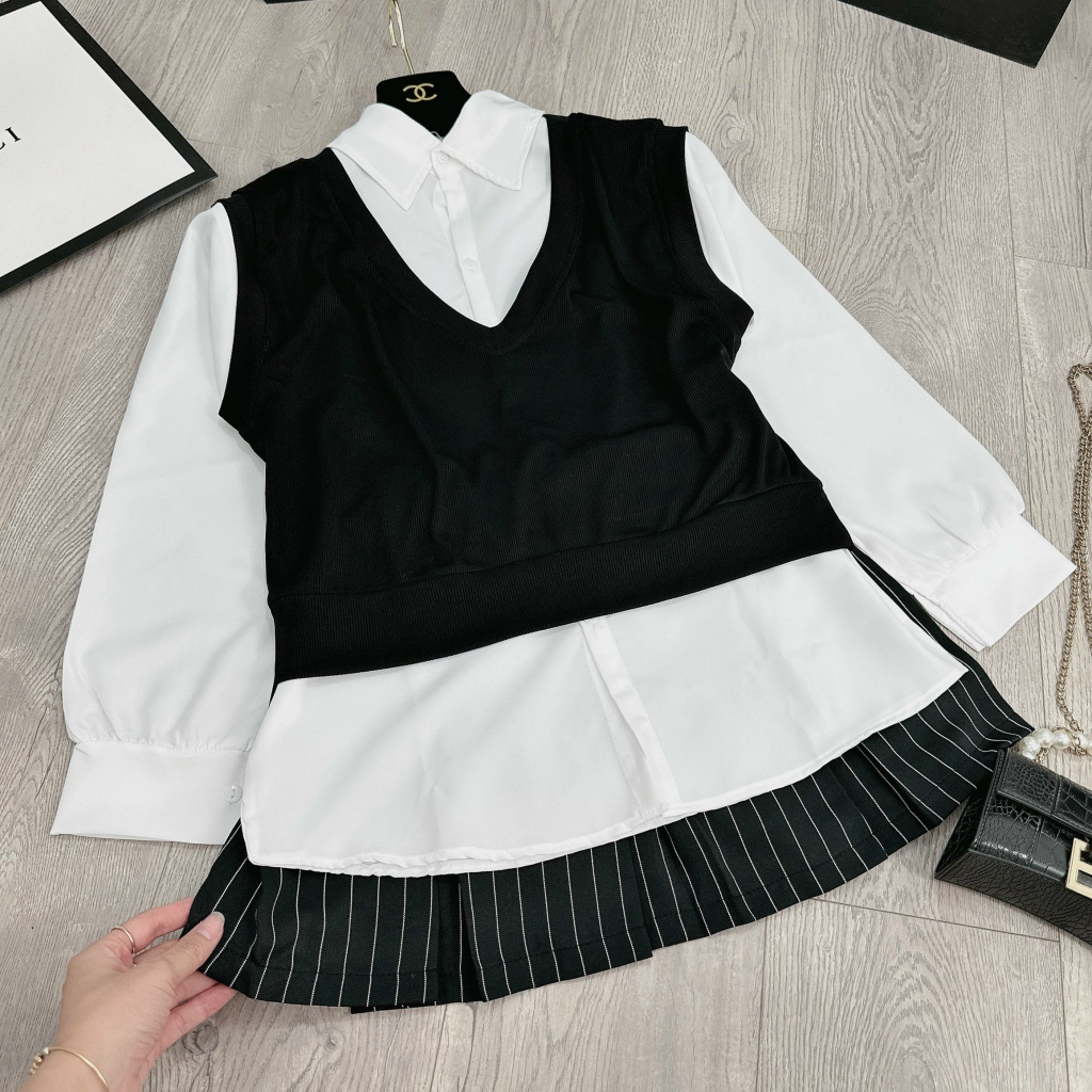 Set Áo Sơ Mi Thô Mềm Mix Ghile Len Cổ V Kèm Chân Váy Thô Kẻ Xoè Xếp Ly