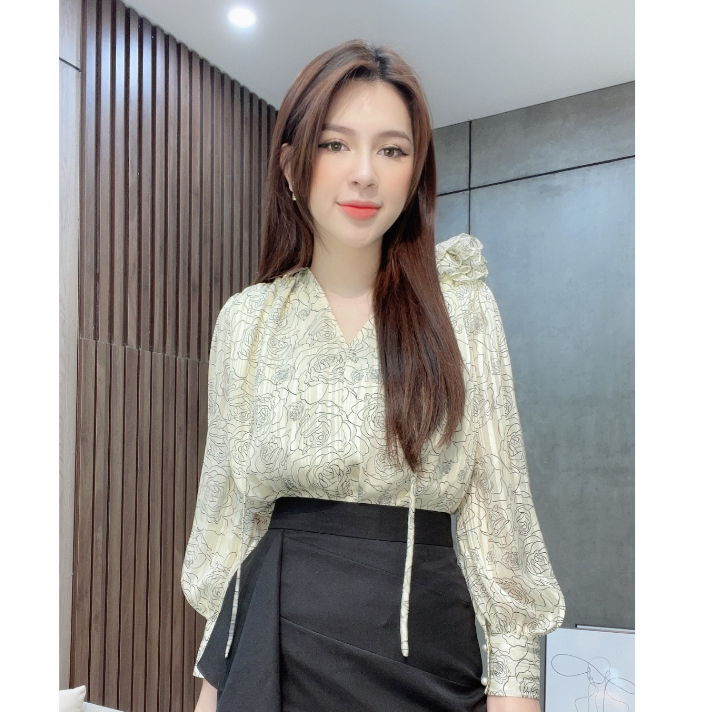 Áo Kiểu Nữ Tơ Hoa Đính Vai Liin Clothing - PRI-S23