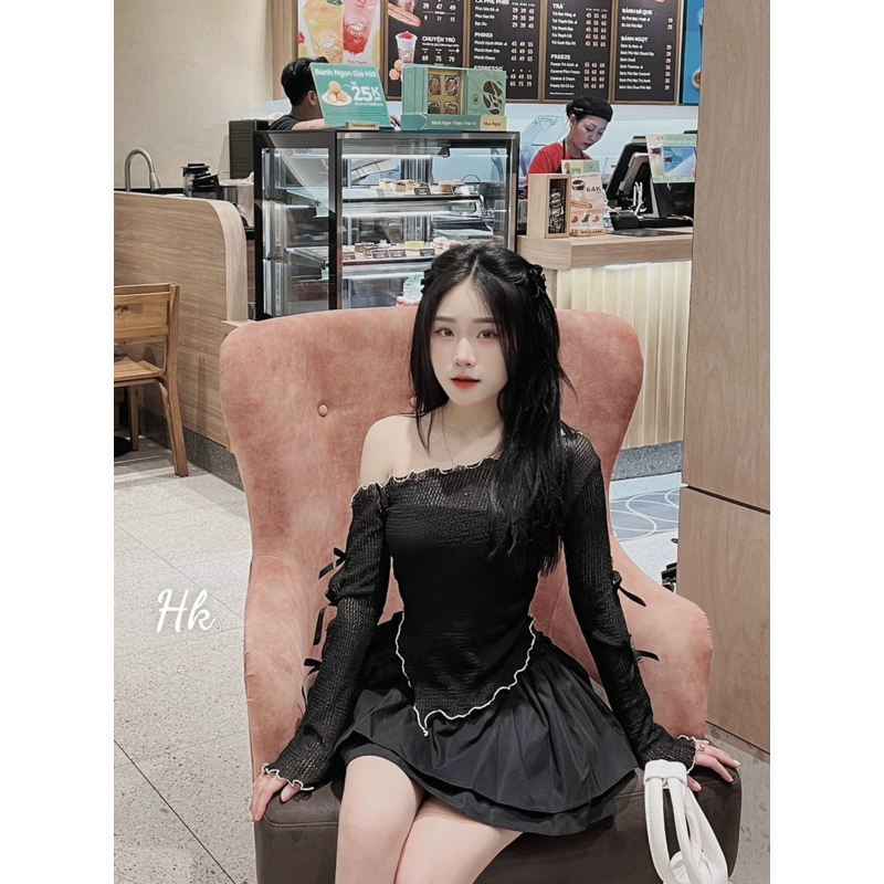 Set áo trễ vai lưới bèo + cv kaki xoè