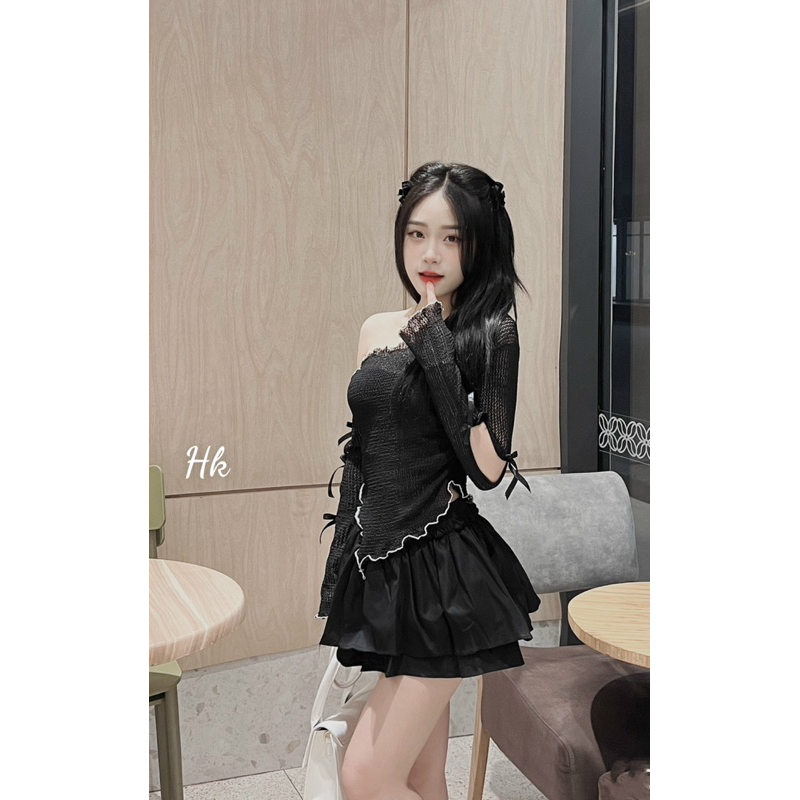 Set áo trễ vai lưới bèo + cv kaki xoè