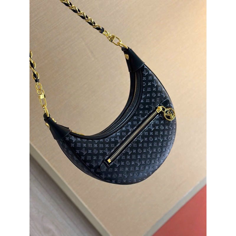 ⚜️ LV LOOP SP HOẠ TIẾT LOGO LV DẬP CHÌM MỚI HÈ 2023, TÚI LV LOOP fullbox