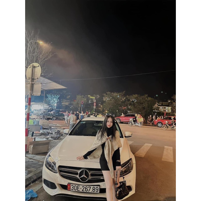 KHĂN CHOÀNG DỆT KIM THỜI TRANG