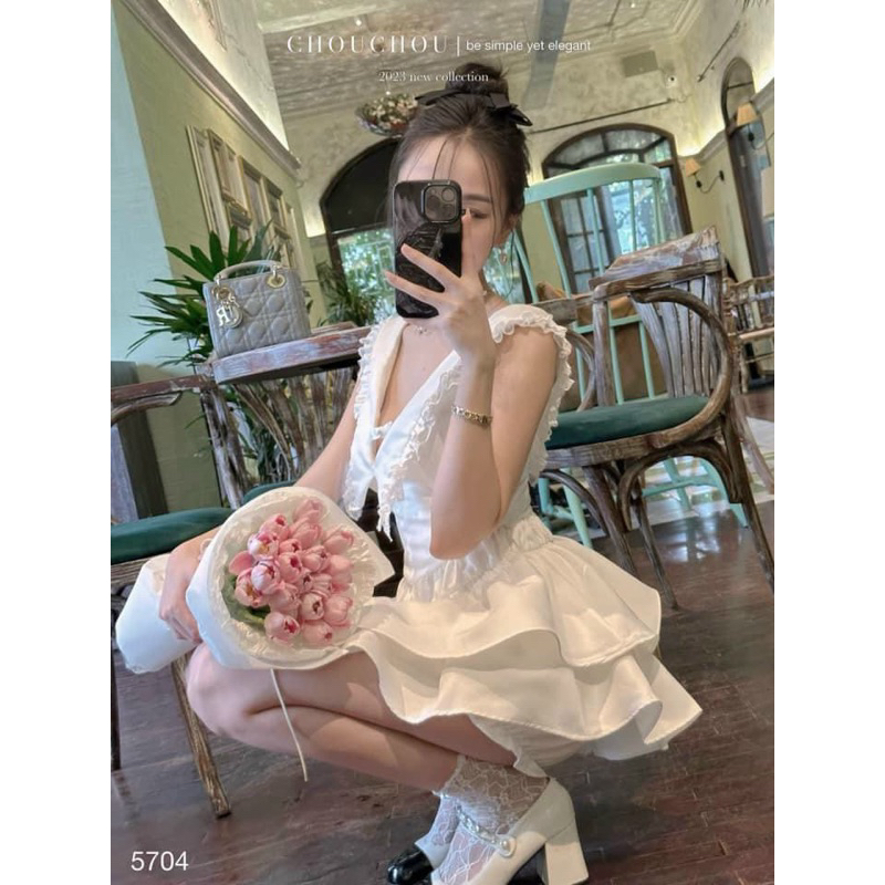 SET Áo peplum xòe cổ sam viền bèo kèm Chân váy xếp ly màu trắng/đen NÀNG CLOSET