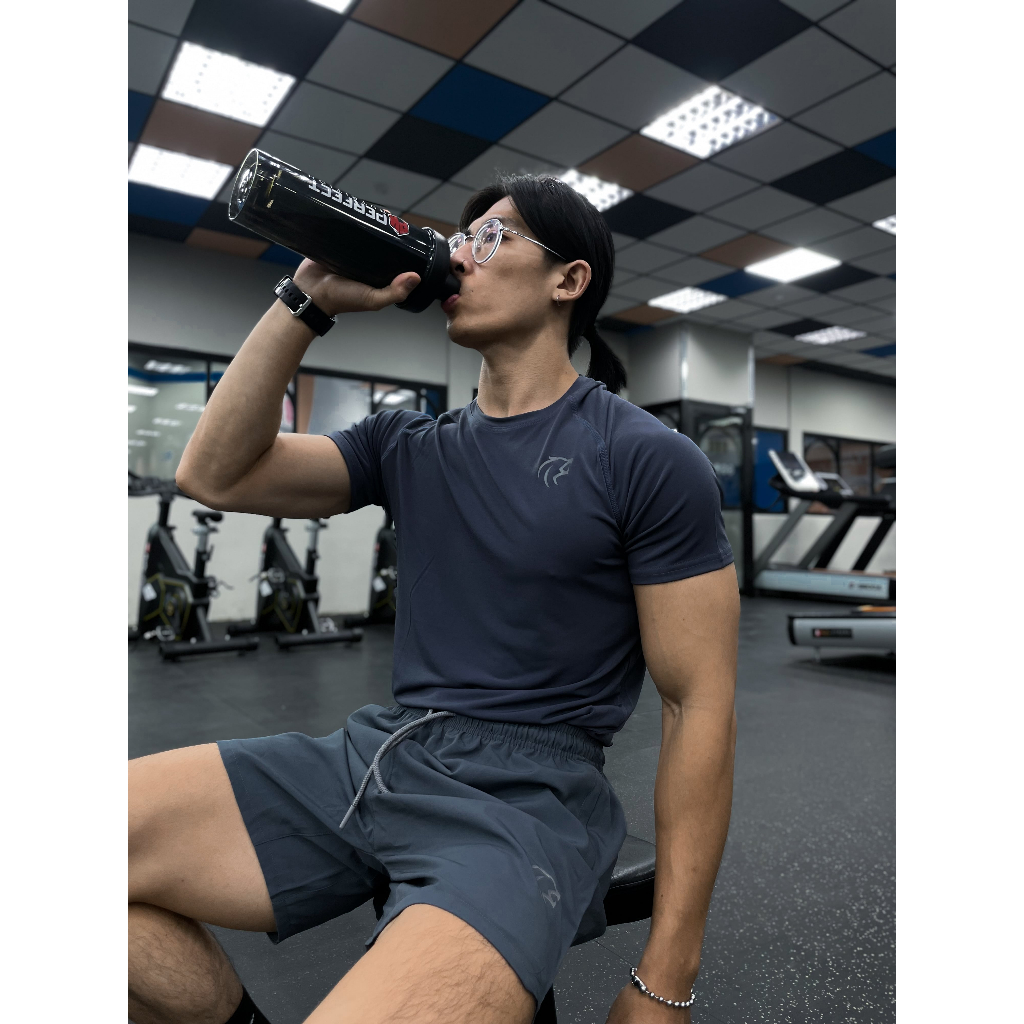 Áo thể thao tập gym nam Gymlab form fit nhiều màu vải poly thoáng mát - SILVER LOGO