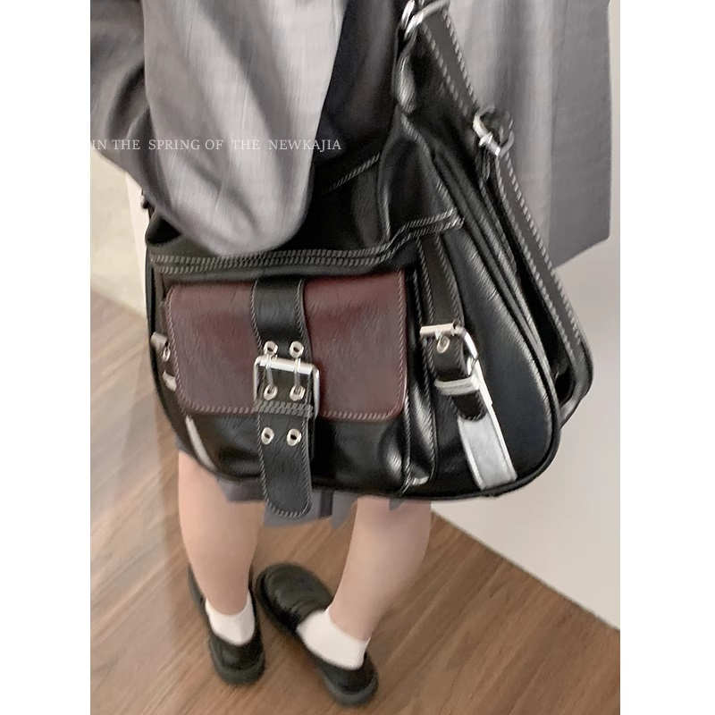 Balo nữ đeo vai Tuinhacam túi đeo chéo đa năng nhiều ngăn có khoá kéo da mềm sức chứa lớn phong cách y2k - TNC027