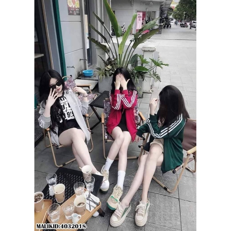 Áo khoác nhiều màu thêu 𝐀𝐝s chạy viền sọc siêu hot