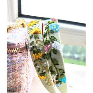 Cài tóc thêu tay Handmade by Chang(hình shop chụp)