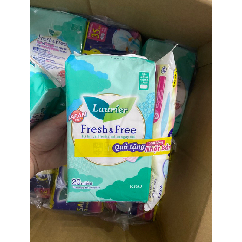 Băng Vệ Sinh Laurier Fresh & Free Ban Ngày Siêu Mỏng Không Cánh