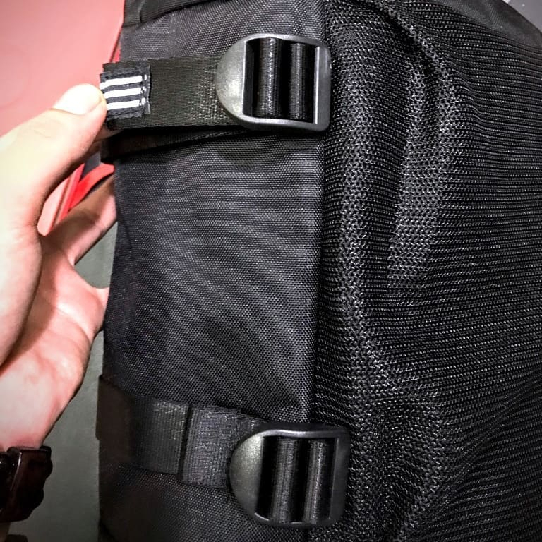 TÚI ĐEO CHÉO ADIDAS. TÚI ĐỰNG LAPTOP, MÁY TÍNH BẢNG. 37X25