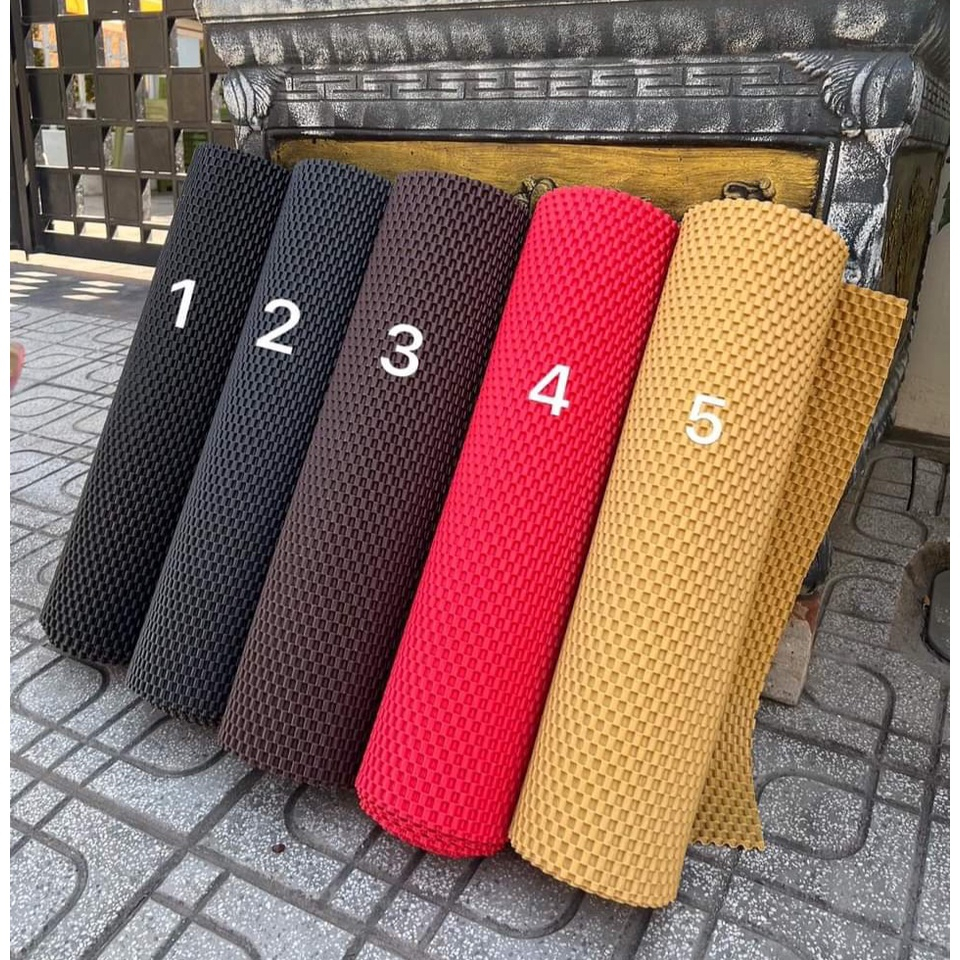 Thảm lót sàn ô tô cao su xe 4 -5- 7 chỗ các hãng, kích thước 0.6x3m