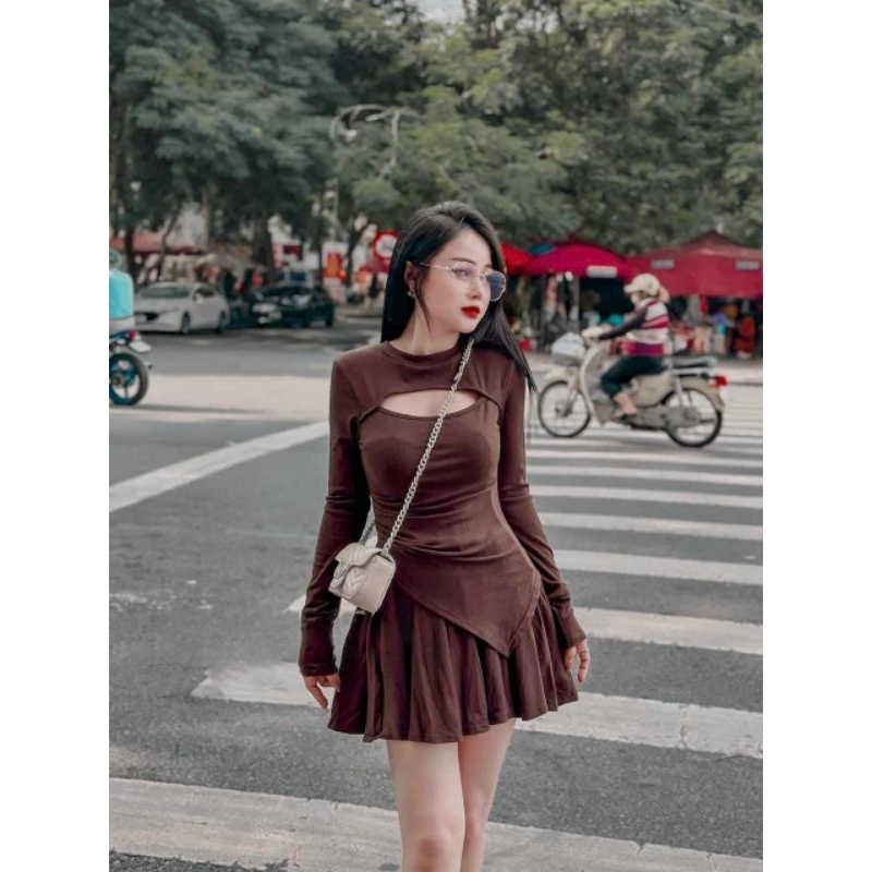 Set Áo Vạt Chéo Tay Dài Cổ Tròn Khoét Hở Ngực Và Chân Váy Xòe - Ngắn Ôm Body Sexy - Tiểu Thư Bánh Bèo Cute Sang Chảnh