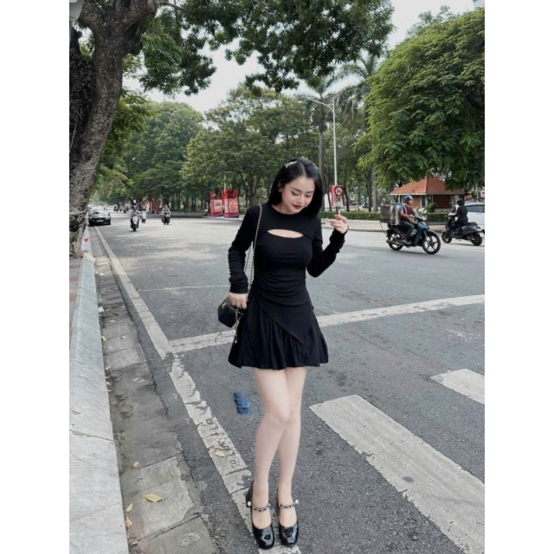 Set Áo Vạt Chéo Tay Dài Cổ Tròn Khoét Hở Ngực Và Chân Váy Xòe - Ngắn Ôm Body Sexy - Tiểu Thư Bánh Bèo Cute Sang Chảnh