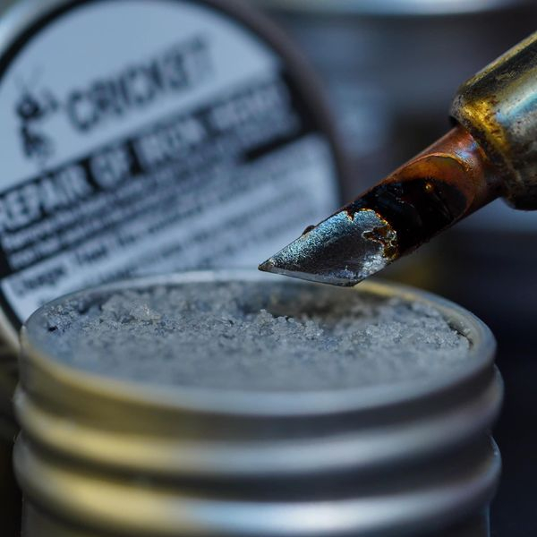 BỘT LÀM SẠCH MŨI HÀN CRICKET