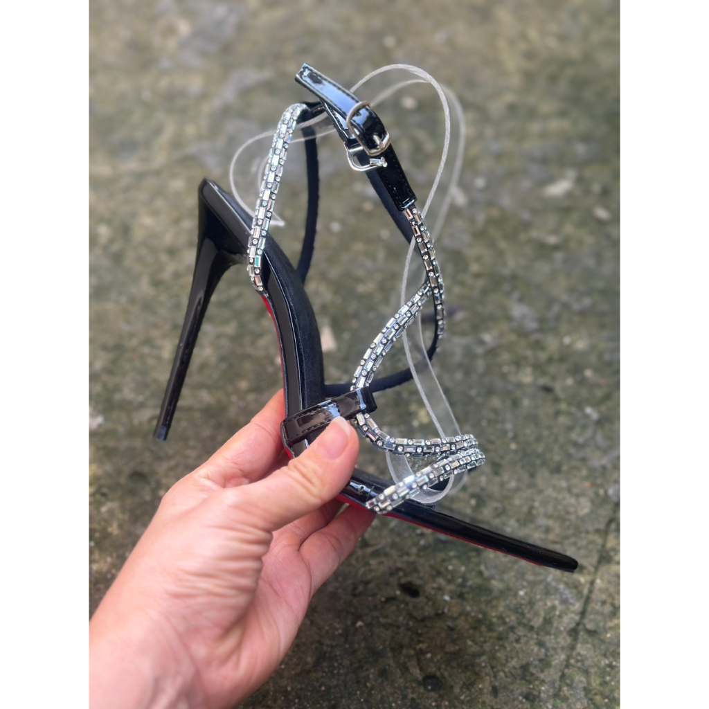 Sandal cao gót dây đan chéo mũi nhọn 11p